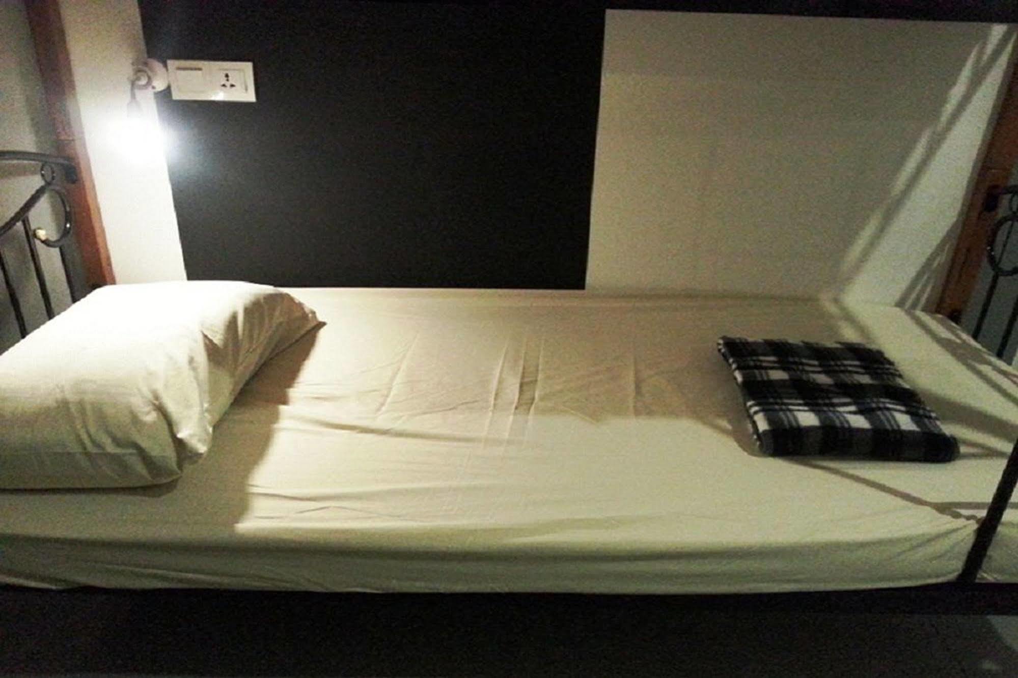 Hotel Kimberley House à George Town Extérieur photo