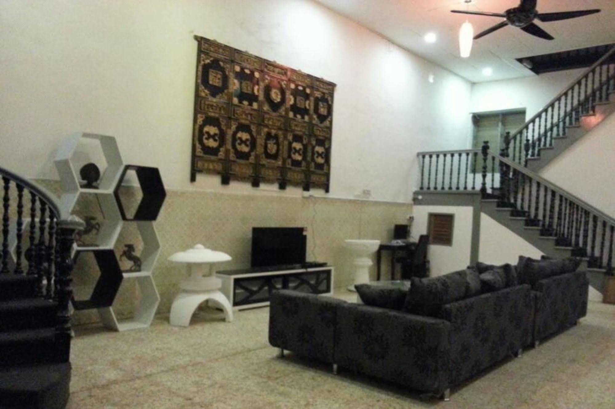 Hotel Kimberley House à George Town Extérieur photo